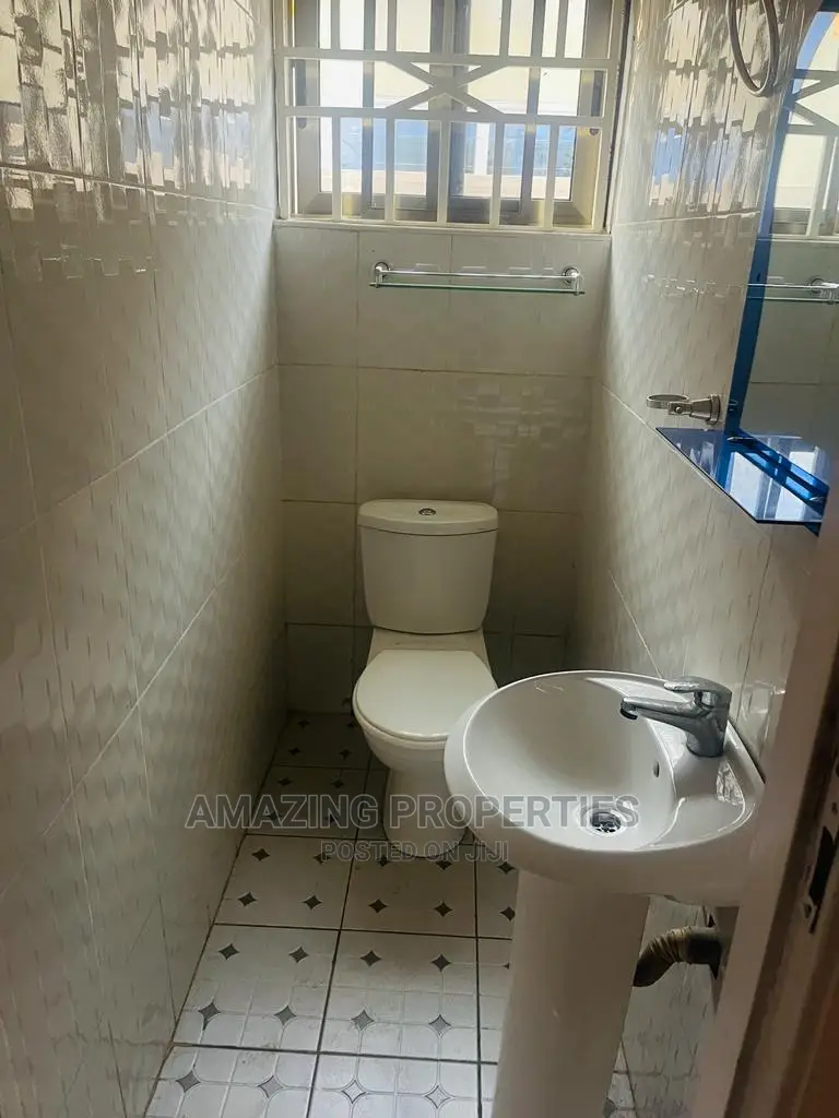 3bdrm House in For Rent 3 Bedrooms for rent in Spintex
