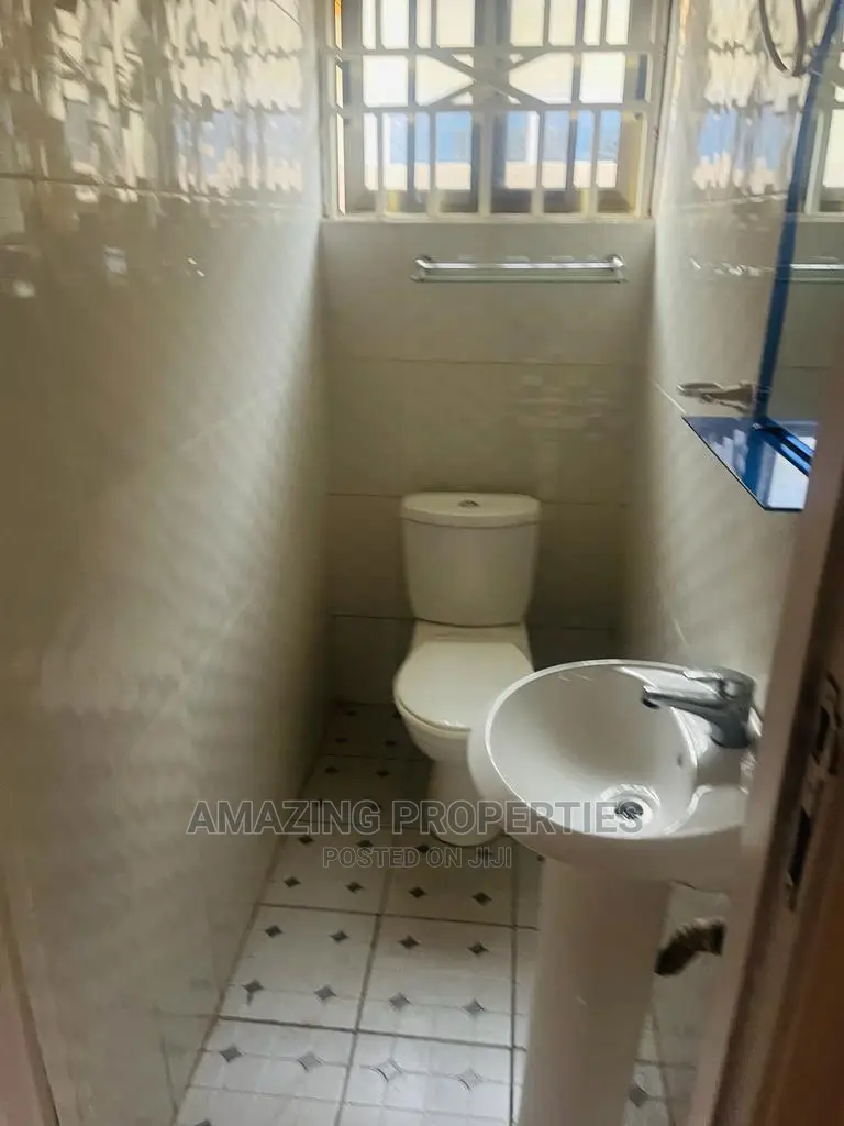 3bdrm House in For Rent 3 Bedrooms for rent in Spintex