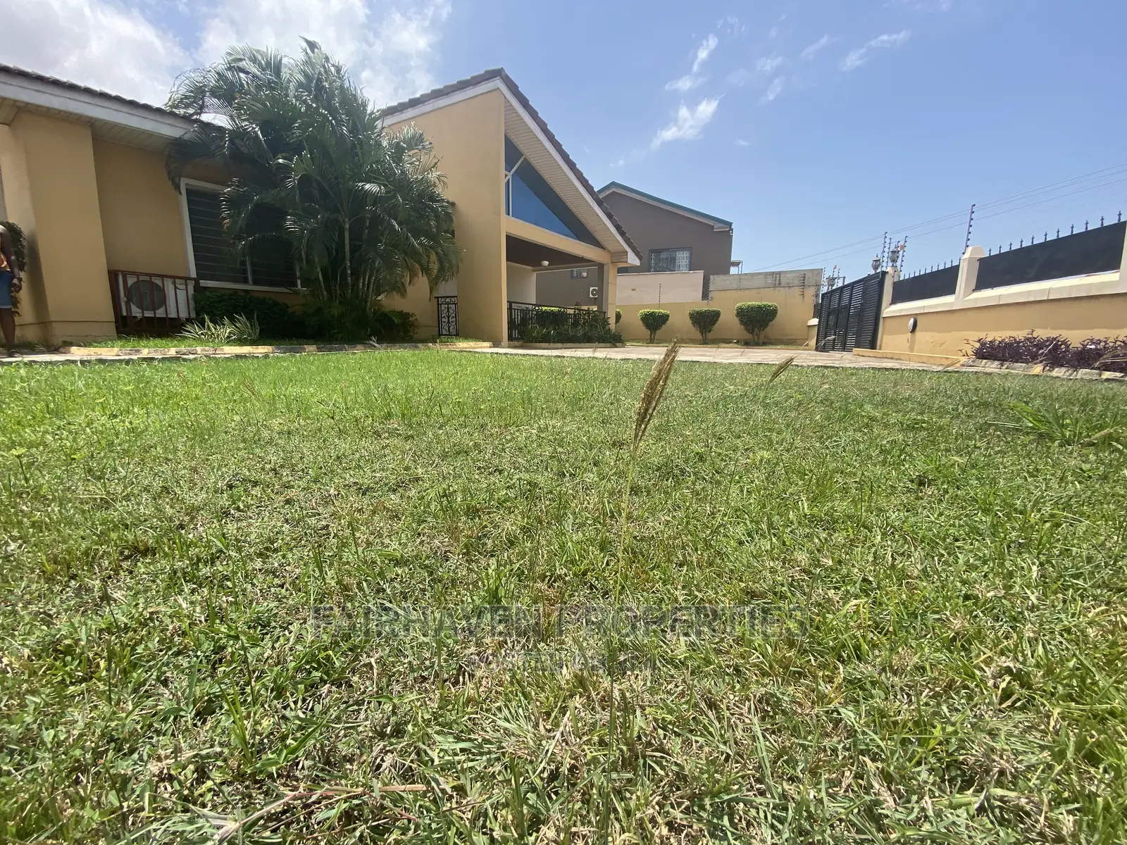 Fully Furnished 3 Bedrooms House at Spintex in Spintex