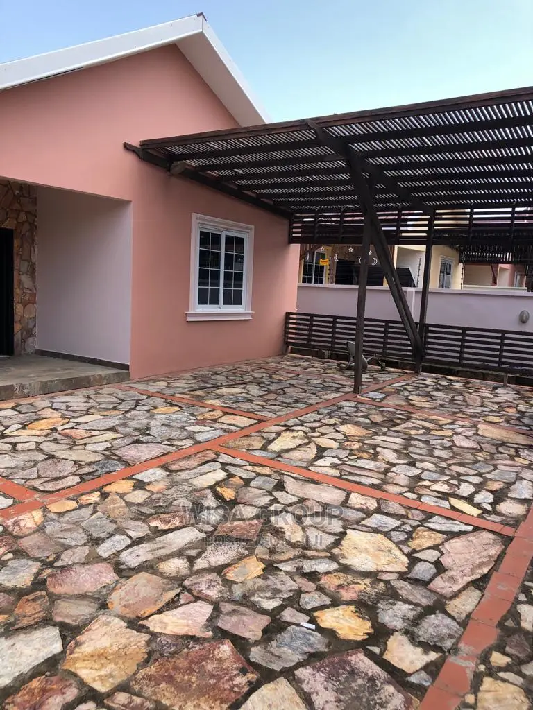 4bdrm Duplex in Wisa Groups, Accra Metropolitan for Rent in Accra Metropolitan
