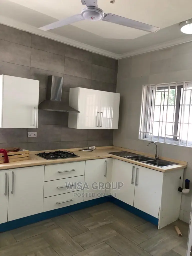 4bdrm Duplex in Wisa Groups, Accra Metropolitan for Rent in Accra Metropolitan