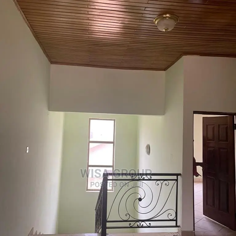 5bdrm Duplex in Wisa Groups, Accra Metropolitan for Rent in Accra Metropolitan