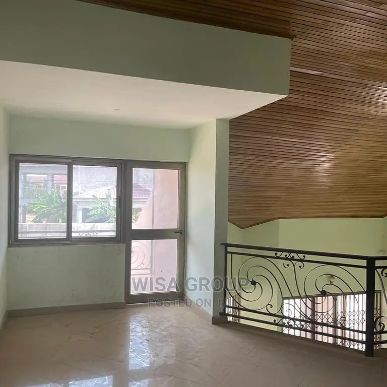 5bdrm Duplex in Wisa Groups, Accra Metropolitan for Rent in Accra Metropolitan