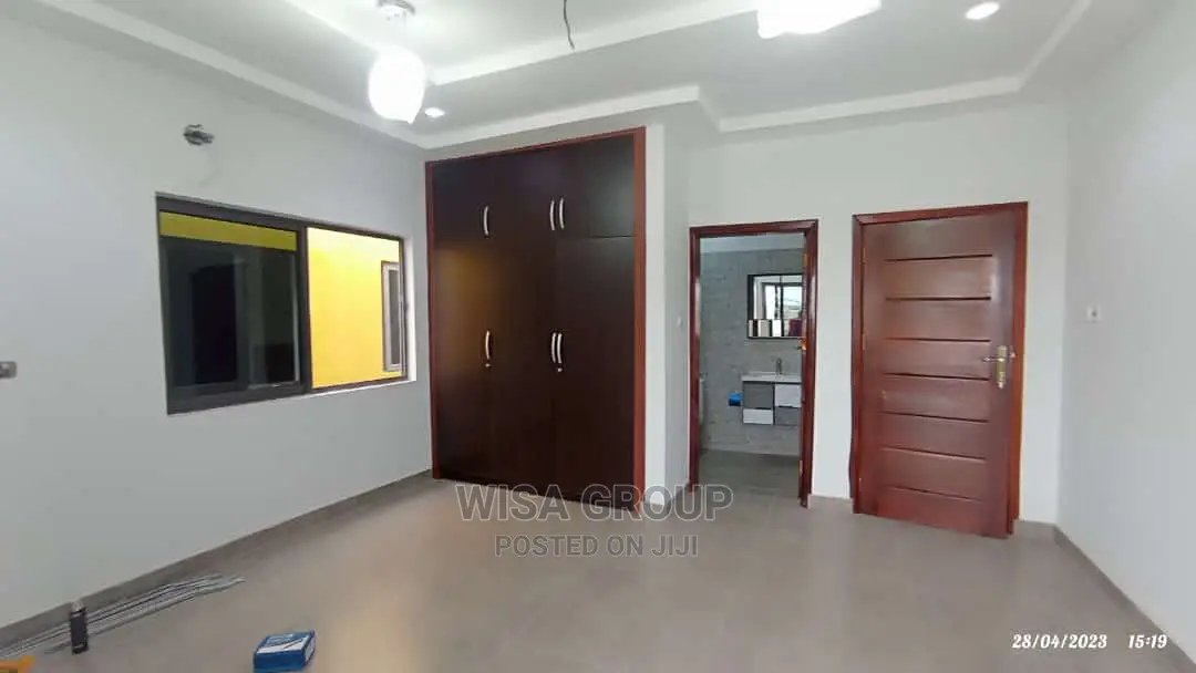 House for Sale in Accra Metropolitan