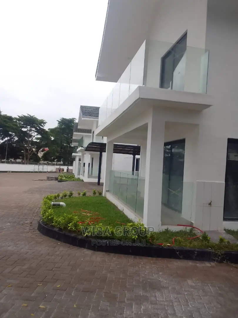 4bdrm Duplex in Wisa Groups, Cantonments for Rent in Cantonments