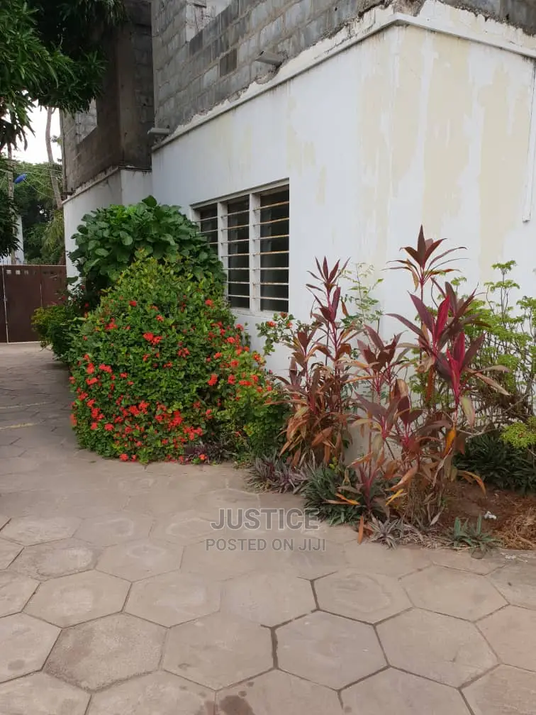 Strategic Located Old Building on 0.23 Acre Land Osu in Osu