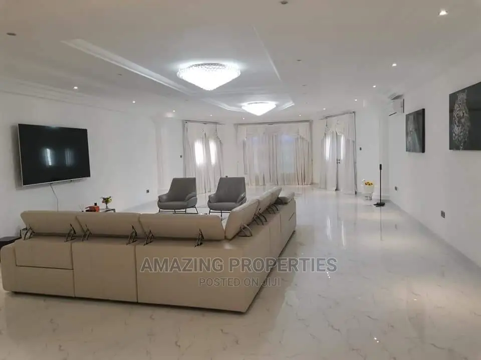 5bdrm House in East Legon, Spintex for Sale in Spintex