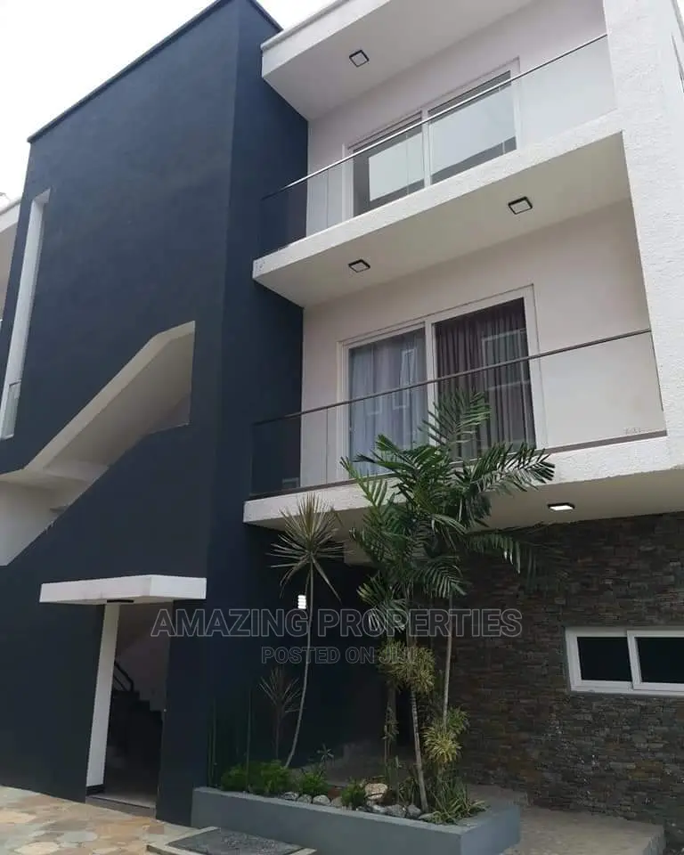 3bdrm Apartment in Airport for Sale in Airport Residential Area