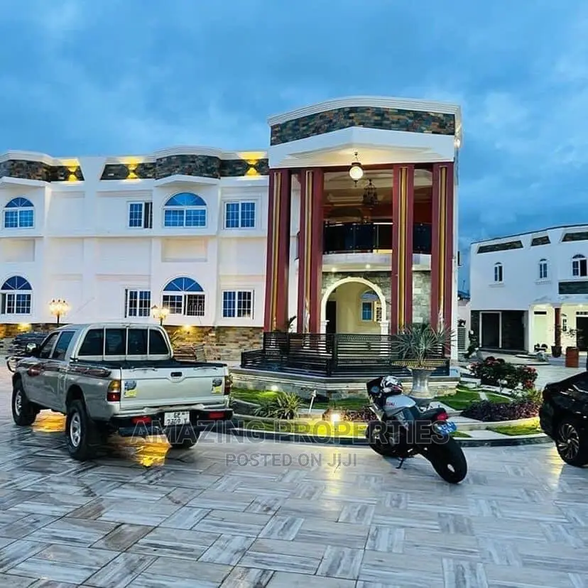 Furnished 7bdrm House in Tema Metropolitan for sale in Tema Metropolitan