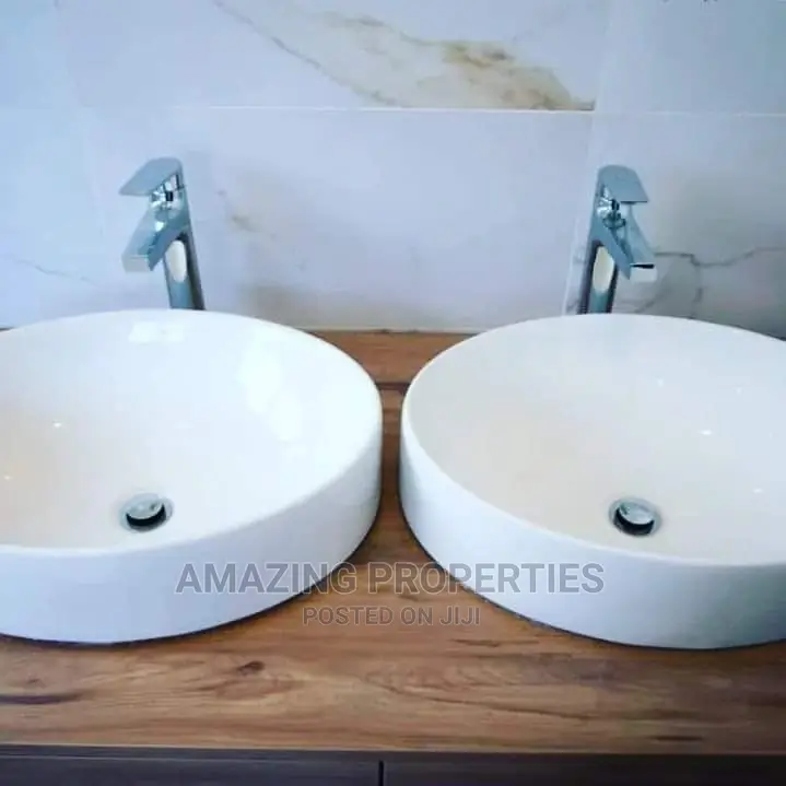 4bdrm Townhouse / Terrace in Cantonments for Rent in Cantonments