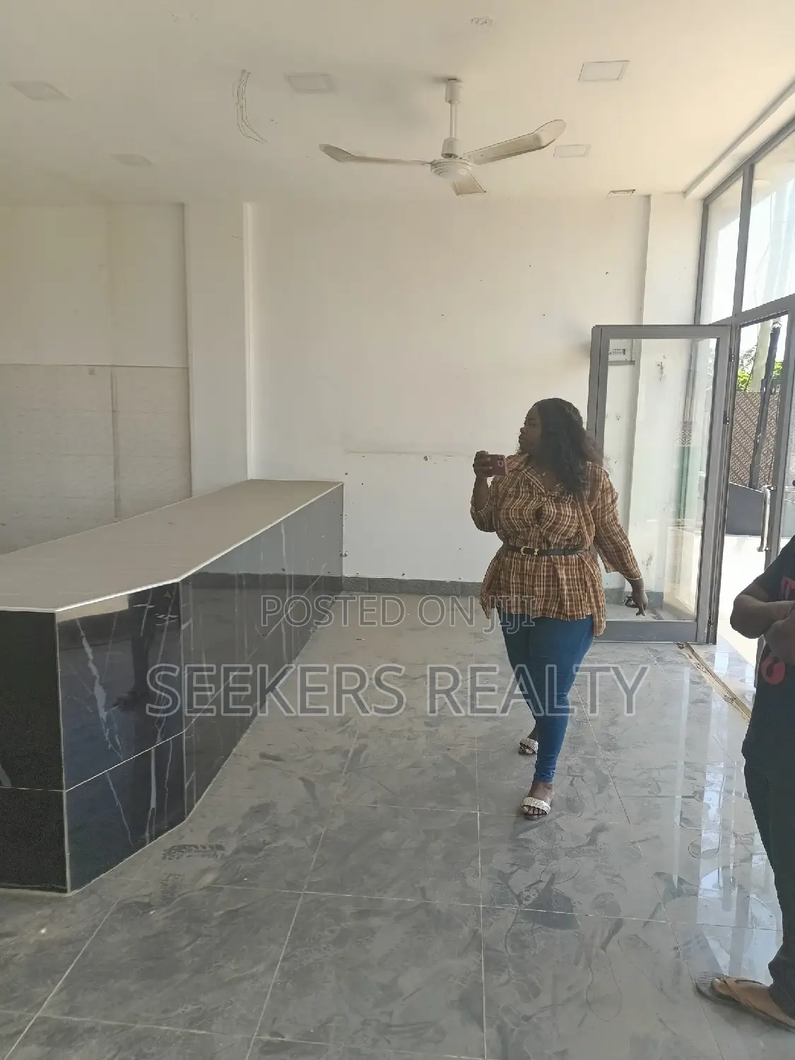 Shop for Rent at Osu . in Osu