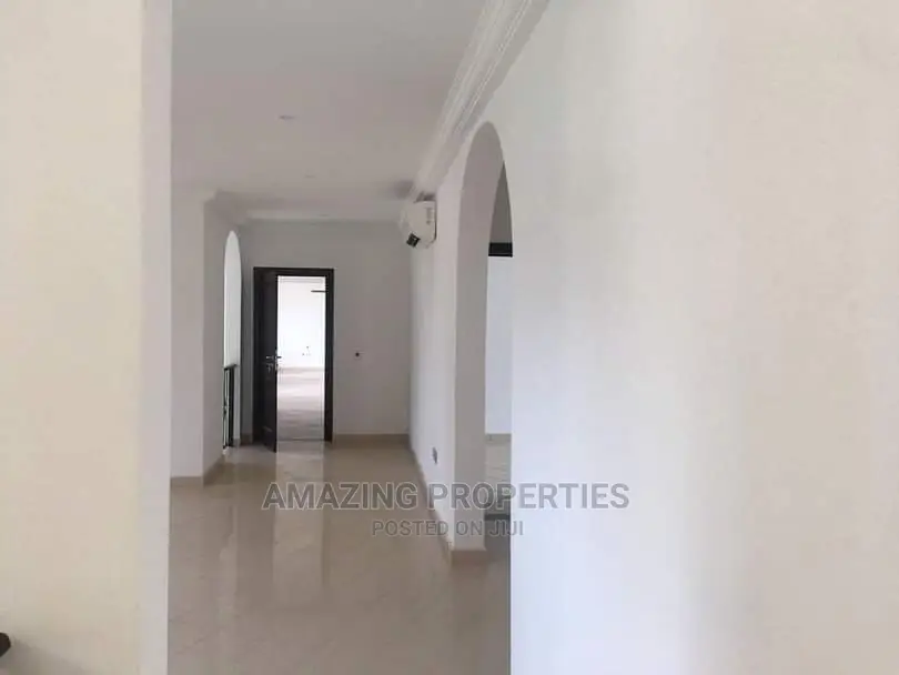 5bdrm House in Adjiriganor for Sale in Adjiriganor