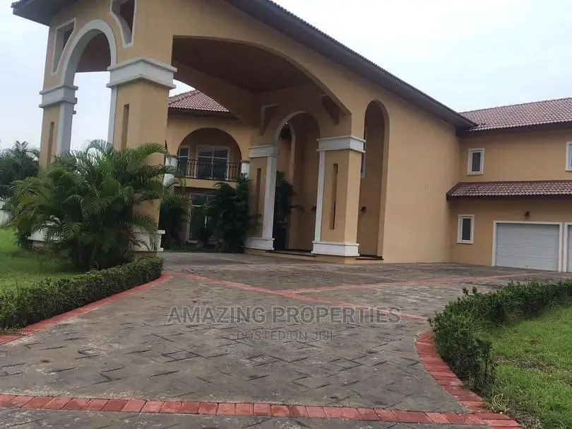 5bdrm House in Adjiriganor for Sale in Adjiriganor