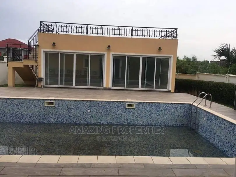 5bdrm House in Adjiriganor for Sale in Adjiriganor