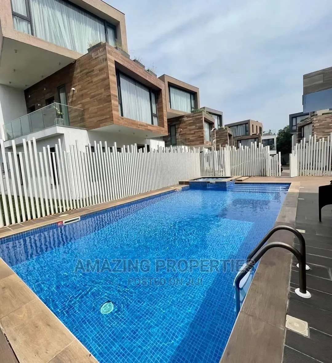 Furnished 4bdrm House in Cantonments for Sale in Cantonments