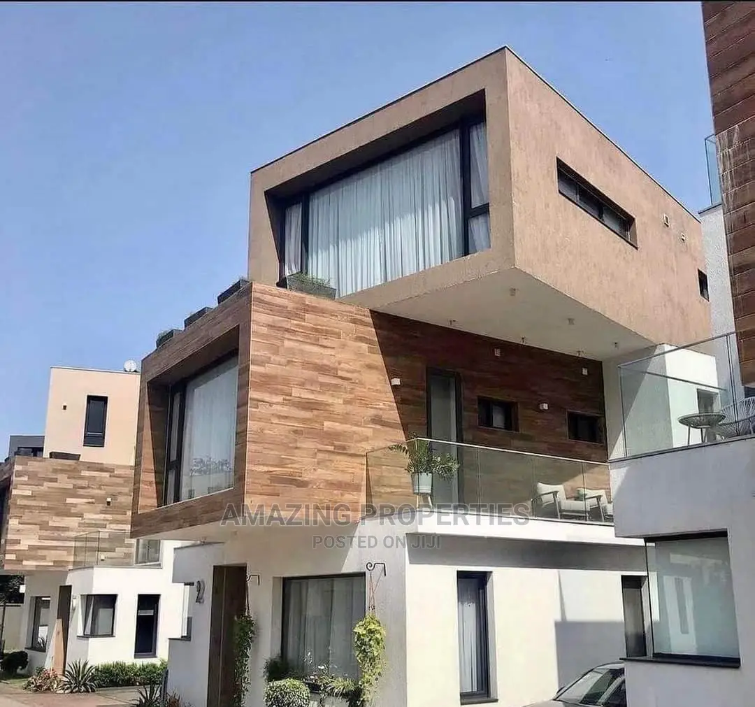 Furnished 4bdrm House in Cantonments for Sale in Cantonments