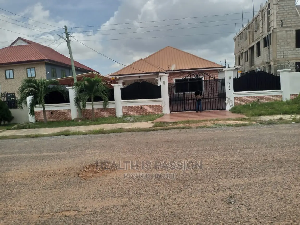 Furnished 5bdrm Block of Flats in Accra Metropolitan for Sale in Accra Metropolitan