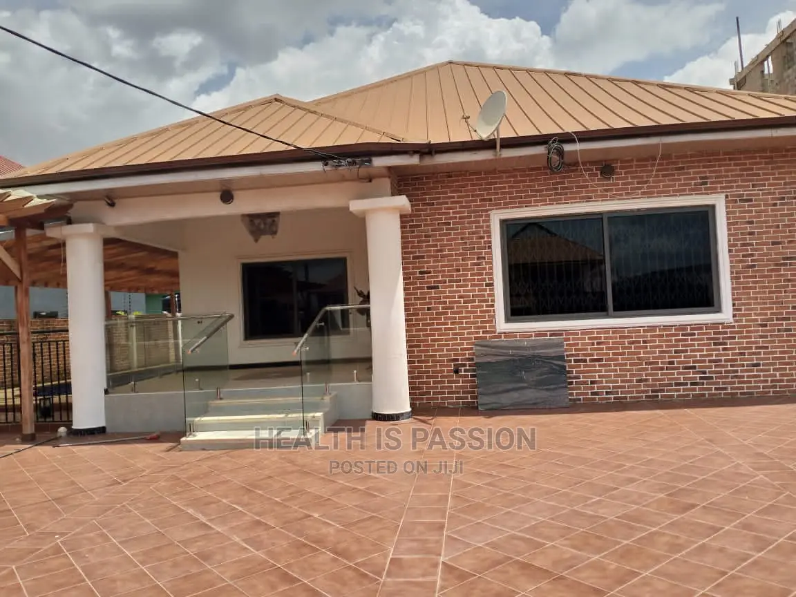 Furnished 9bdrm Apartment in Bortiano for sale in Bortiano