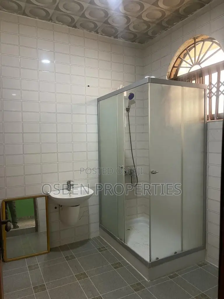 1bdrm Apartment in Pleasant Properties, Spintex for rent in Spintex