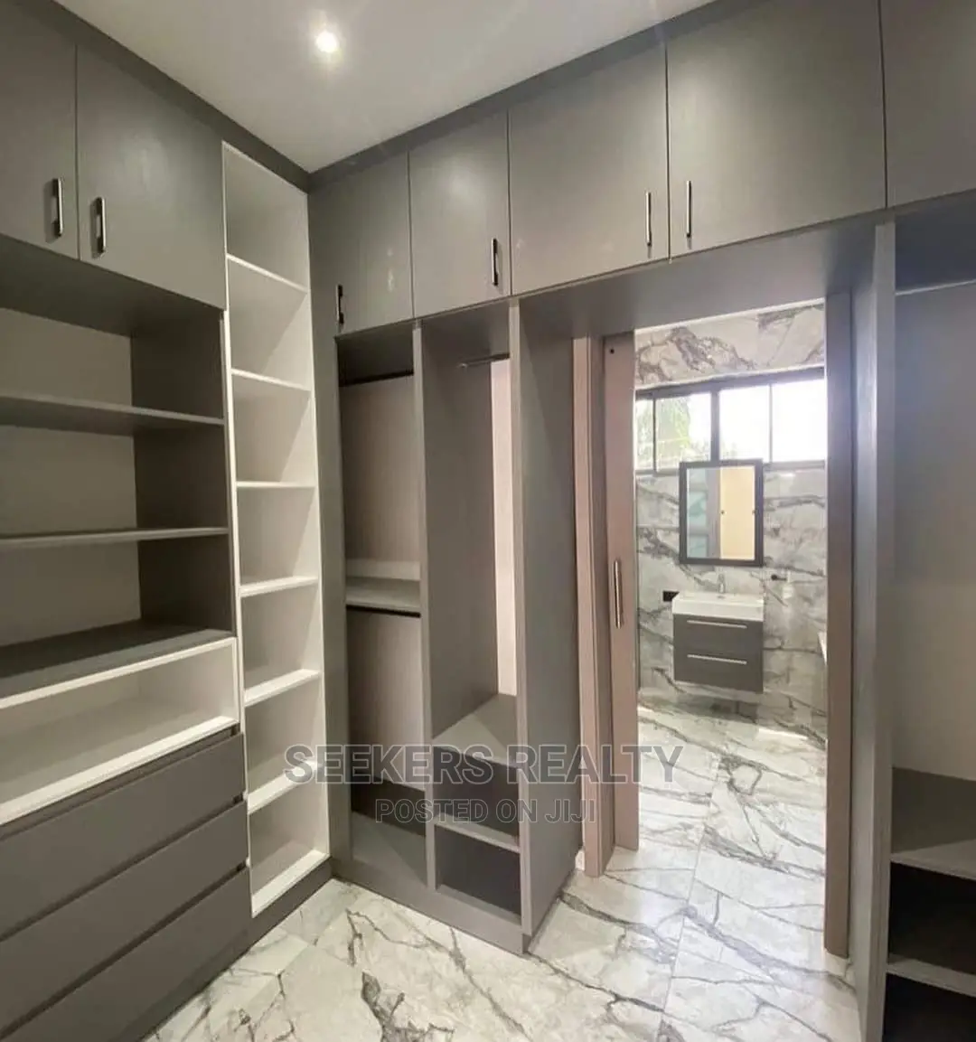 4bdrm House in Seekers Realty, Greater Accra for sale in Greater Accra