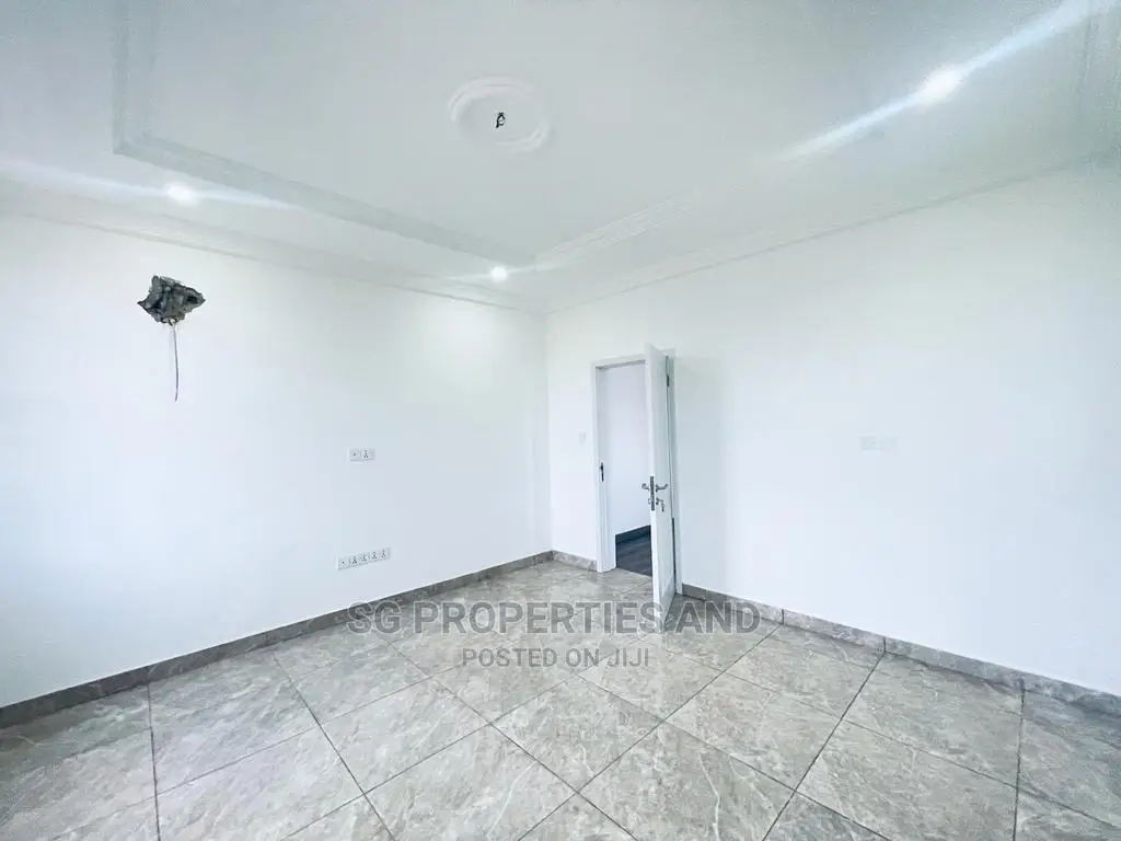 3bdrm House in Coca Cola, Spintex for Sale in Spintex