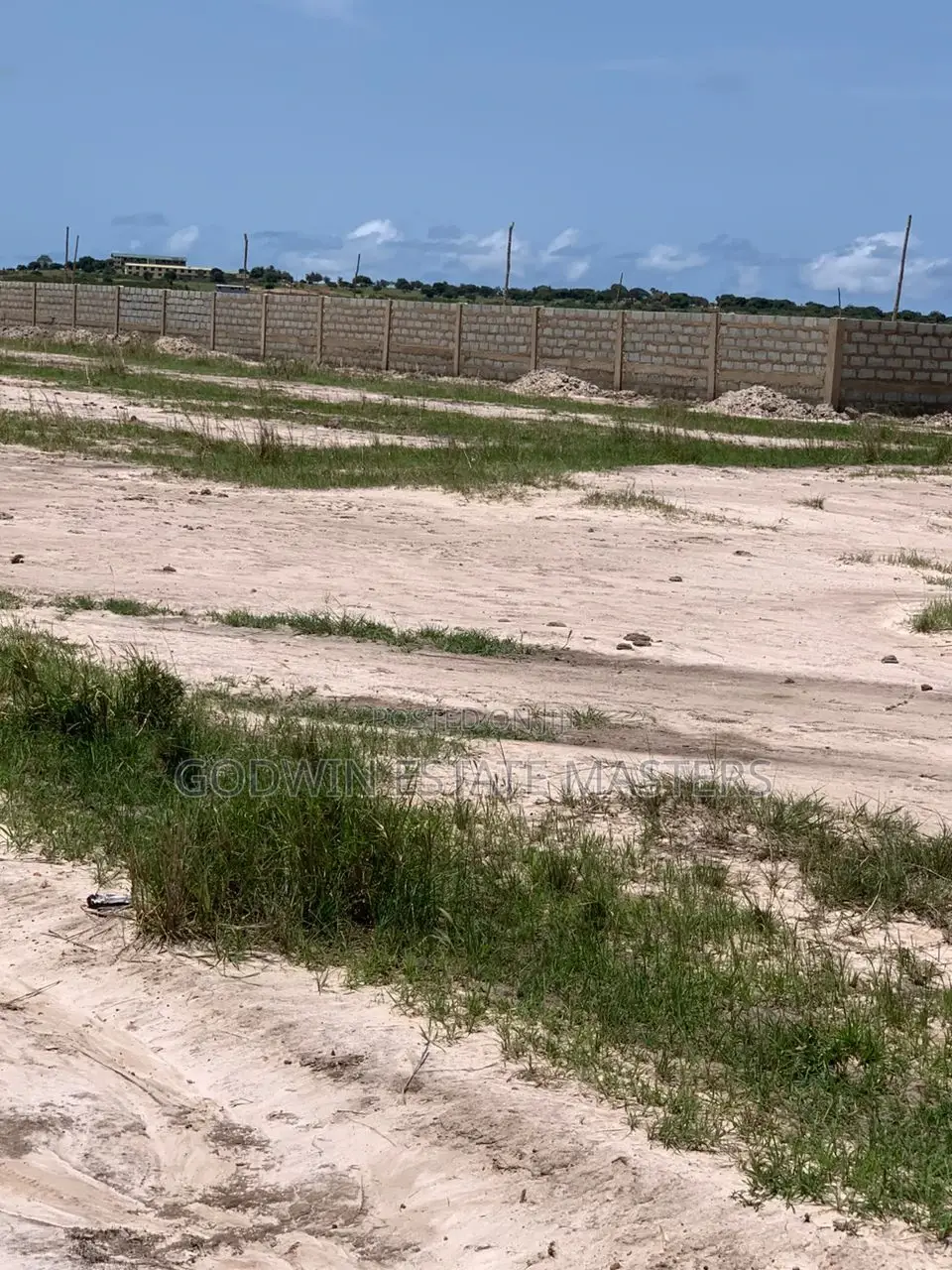 All Lands Sold by Estate Masters Comes With Free Documents in Accra Metropolitan