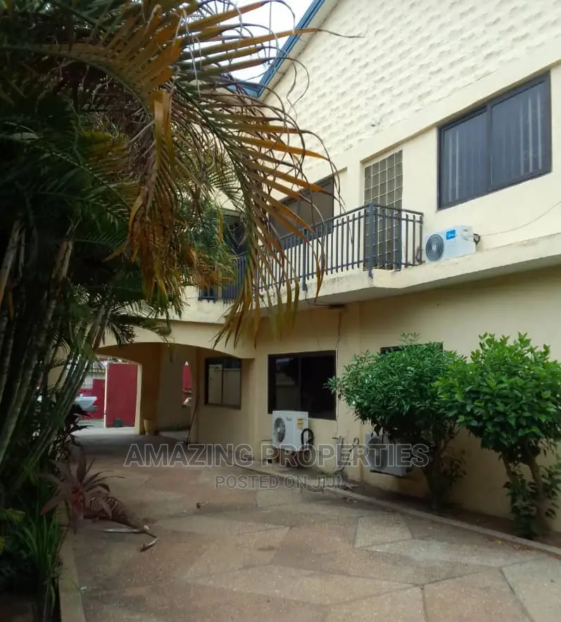 7bdrm House in Labone for Rent in Labone