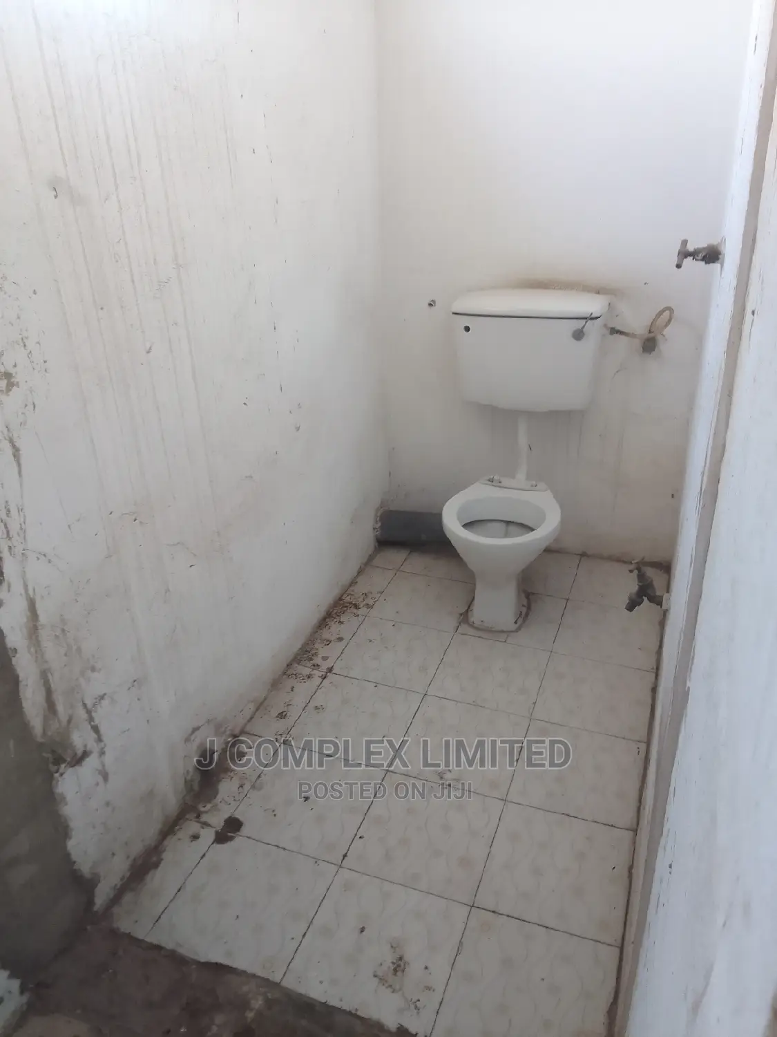Shop to Let by the South La Estate Major Road in Hospital Area