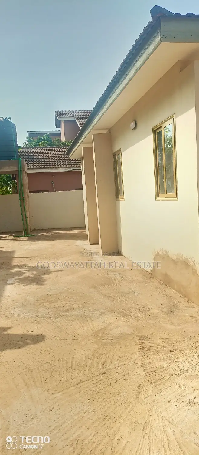 3bdrm House in East Legon for Rent in East Legon