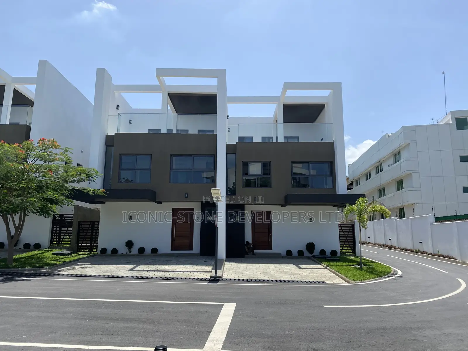 4bdrm Townhouse / Terrace in Cantonments for rent in Cantonments