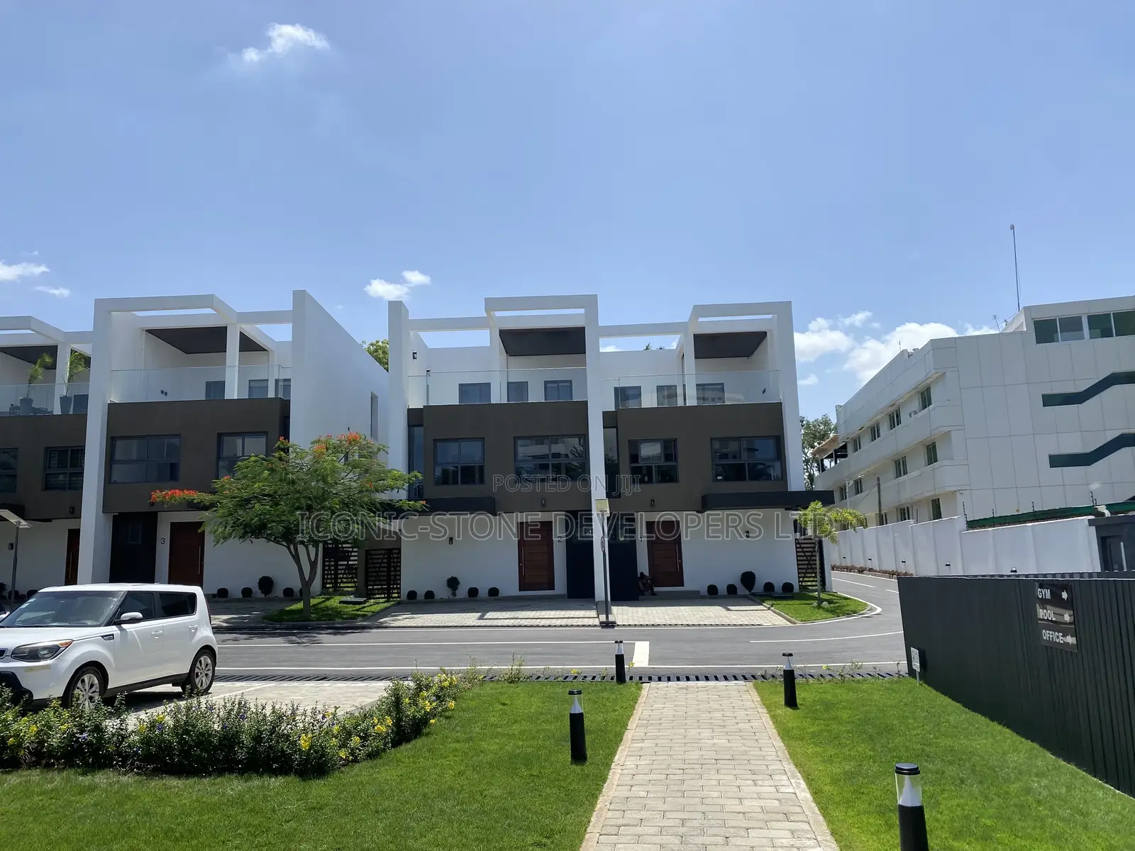 4bdrm Townhouse / Terrace in Cantonments for rent in Cantonments