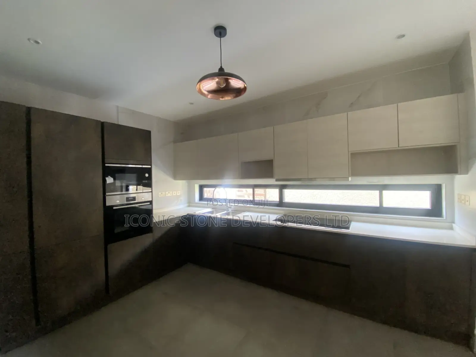 4bdrm Townhouse / Terrace in Cantonments for rent in Cantonments