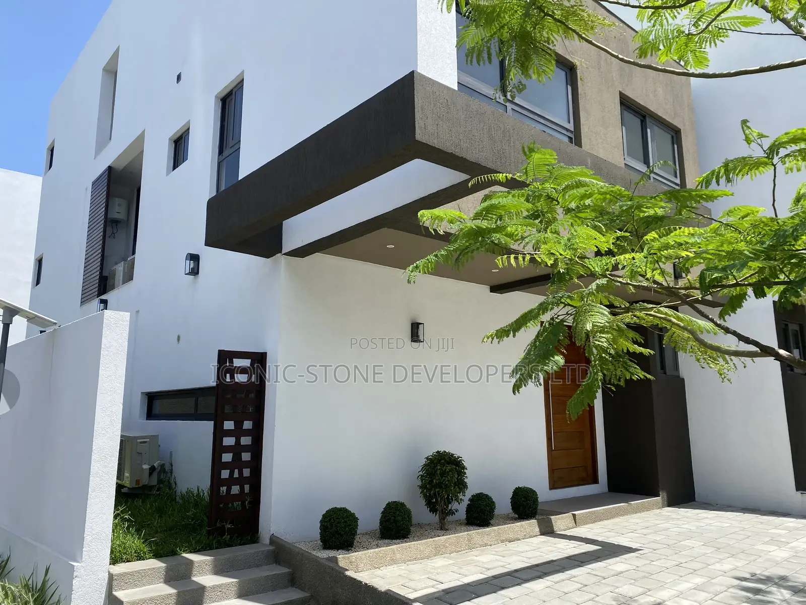 4bdrm Townhouse / Terrace in Cantonments for rent in Cantonments