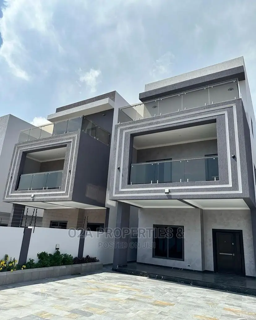5bdrm House in a C Mall Area for Rent in A&C Mall Area