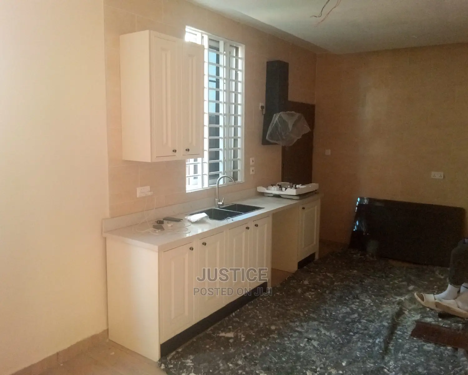 3bdrm Duplex in East Airport for rent in Airport Residential Area