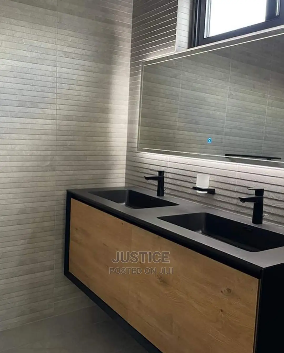 Furnished 3bdrm Townhouse / Terrace in Dzorwulu for rent in Dzorwulu