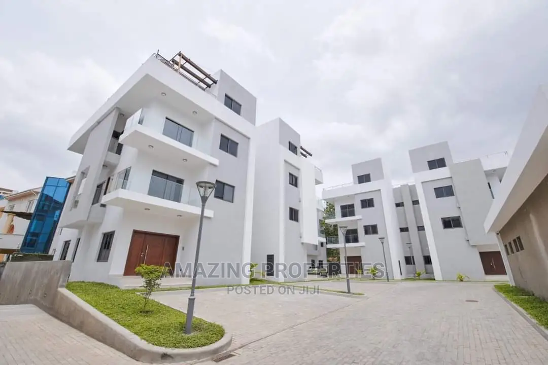 Furnished 4bdrm Townhouse / Terrace in Airport Residential Area in Airport Residential Area