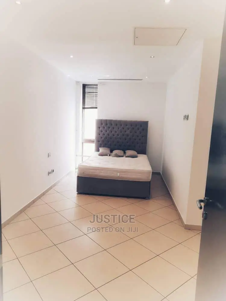 Furnished 3bdrm Apartment in Airport for sale in Airport Residential Area