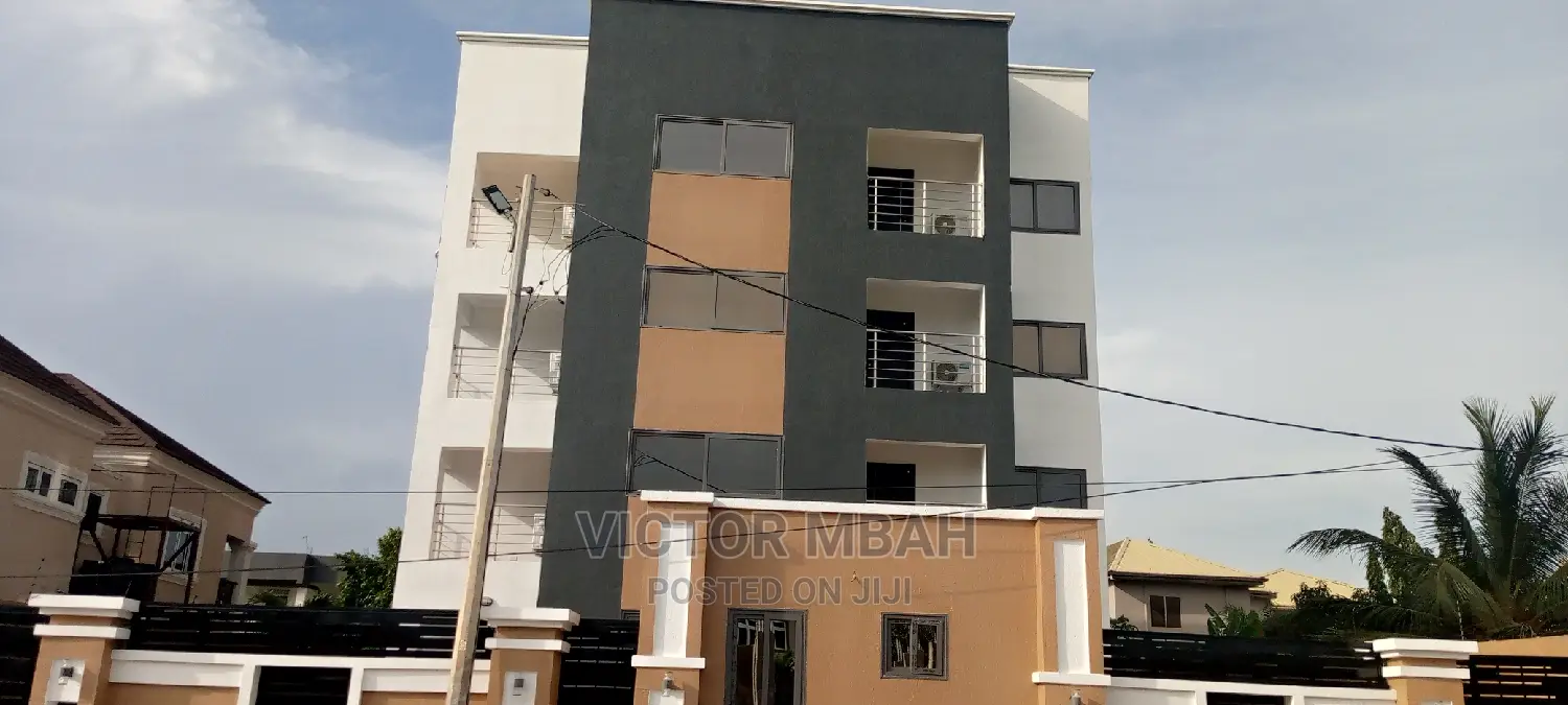 3bdrm Penthouse in Comm 25 Around, Tema Metropolitan for rent in Tema Metropolitan