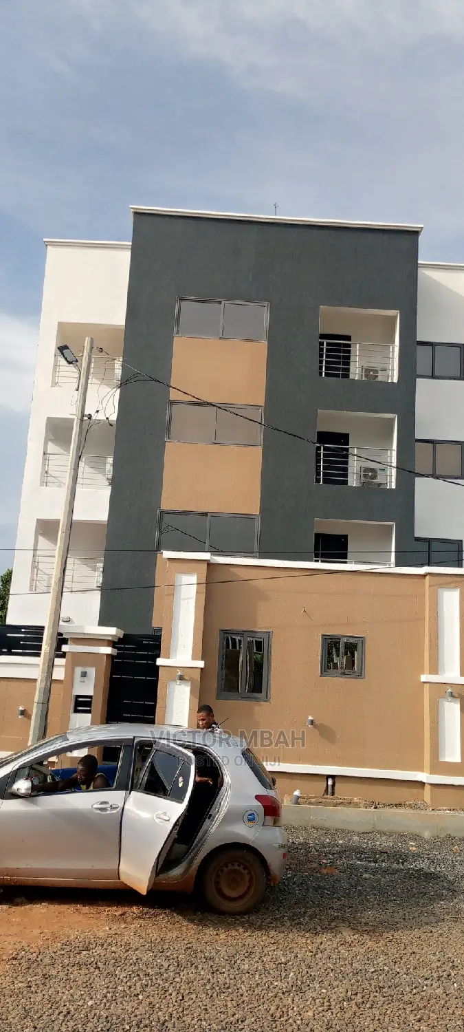 3bdrm Penthouse in Comm 25 Around, Tema Metropolitan for rent in Tema Metropolitan