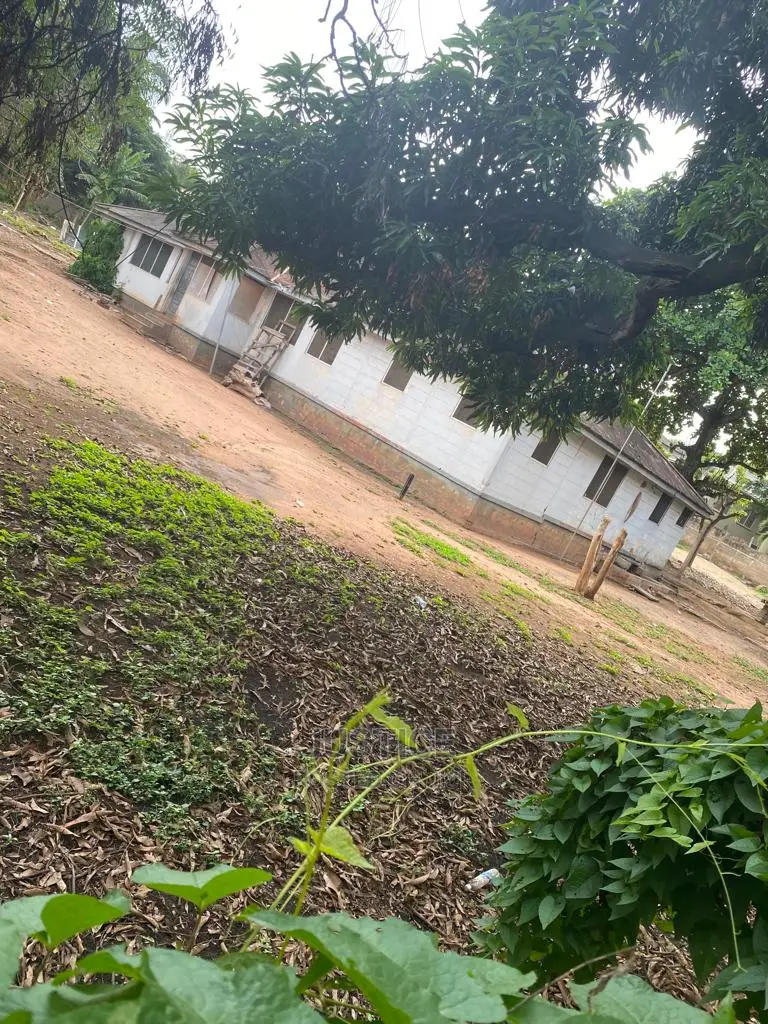 5 Plots With Old Buildings North Ridge in North Ridge