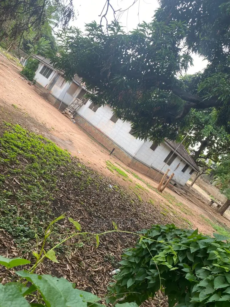 5 Plots With Old Buildings North Ridge in North Ridge