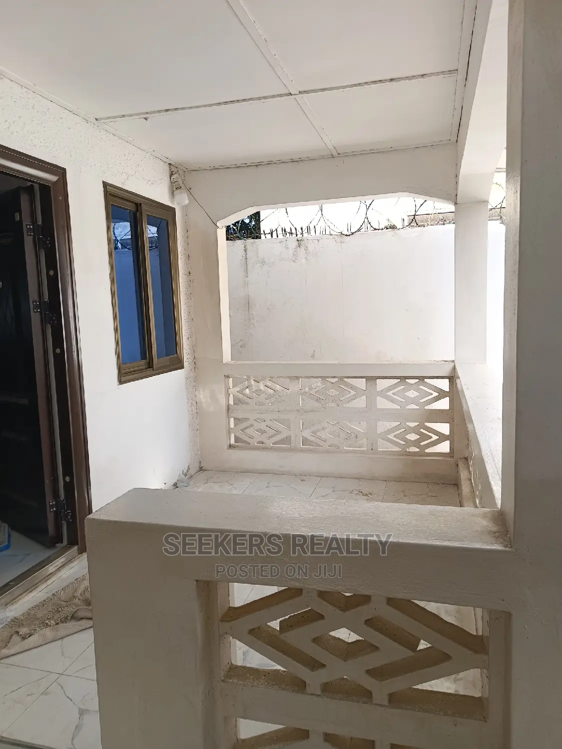 3bdrm Apartment in Seekers Realty, Osu for Rent in Osu