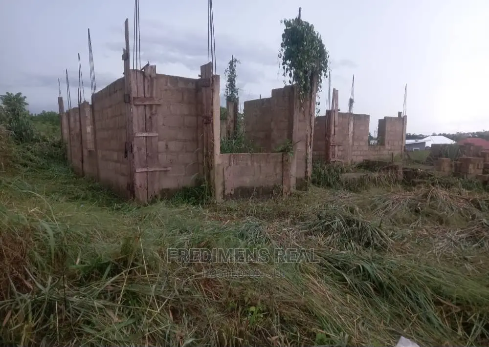 4bdrm House in Fredimens Real, Kumasi Metropolitan for Sale in Kumasi Metropolitan