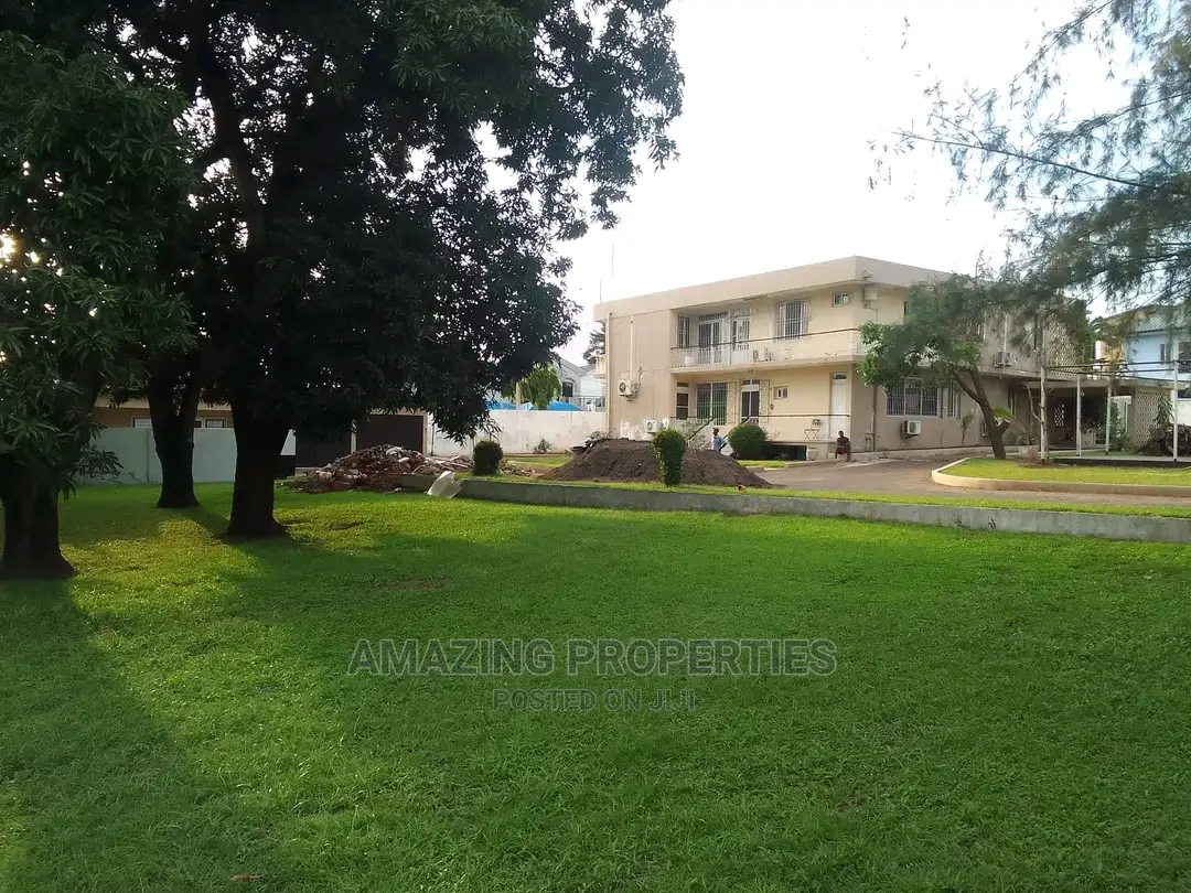 Corporate Office House With Boys Quarter in North Ridge