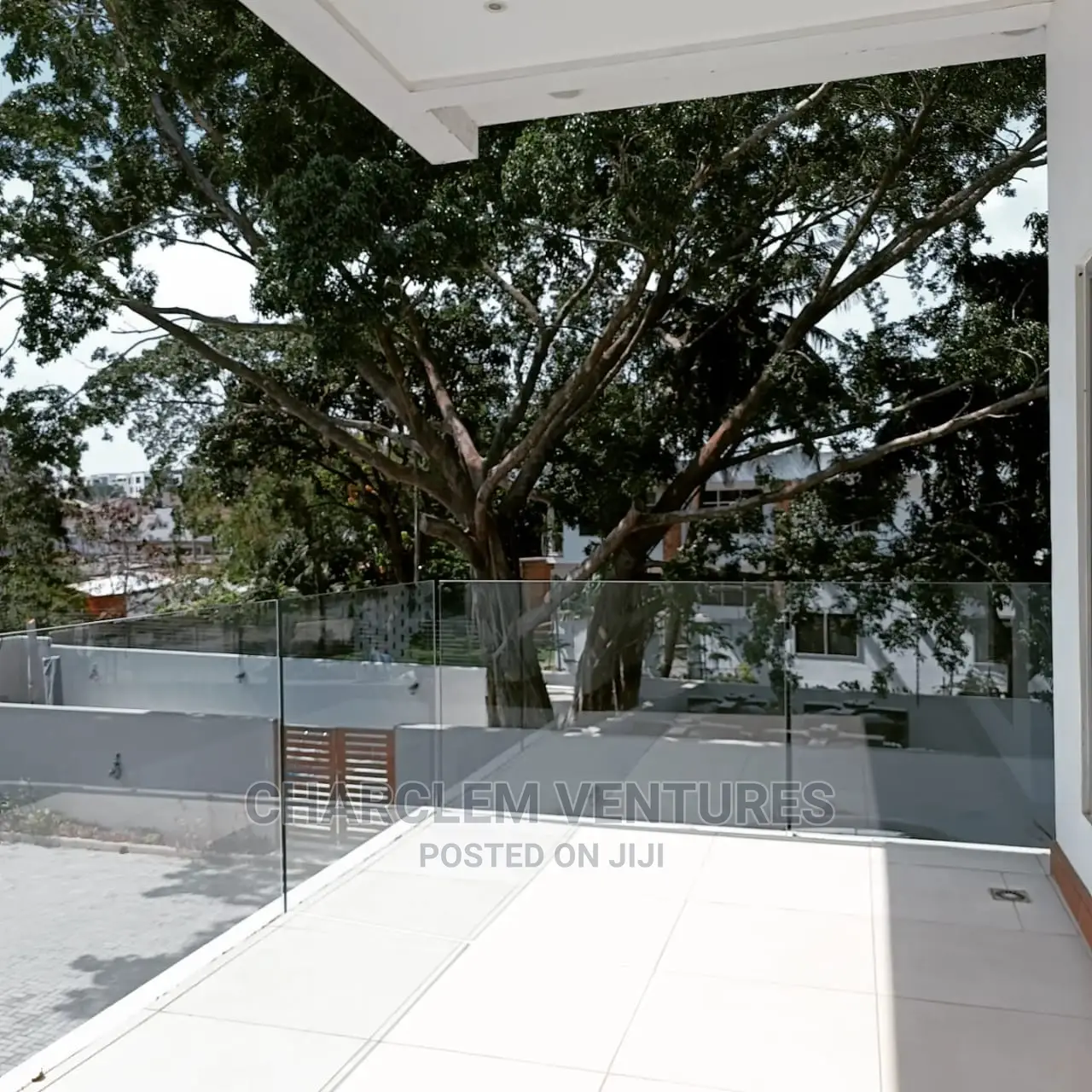 3bdrm Townhouse / Terrace in Charclem Ventures, Labone for rent in Labone