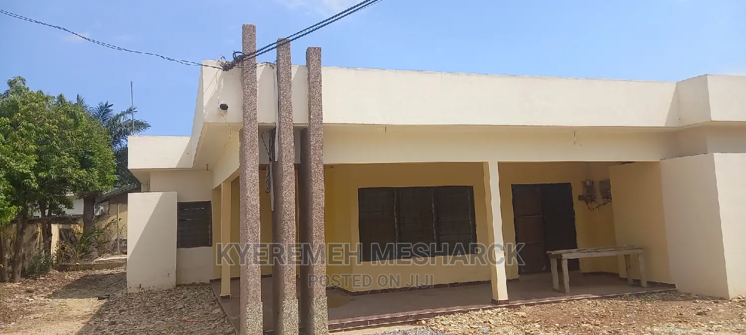 4bdrm House in Ofankor for sale in Ofankor