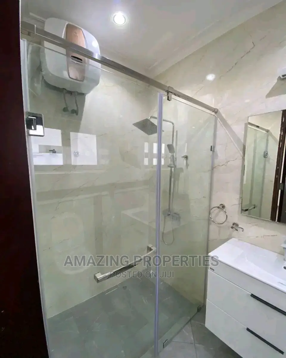 5bdrm House in East Legon for Rent in East Legon
