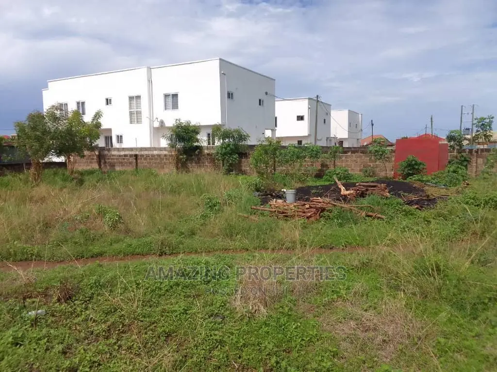 Three Plots for Sale at Tesano. Price USD $900.000 in Tesano