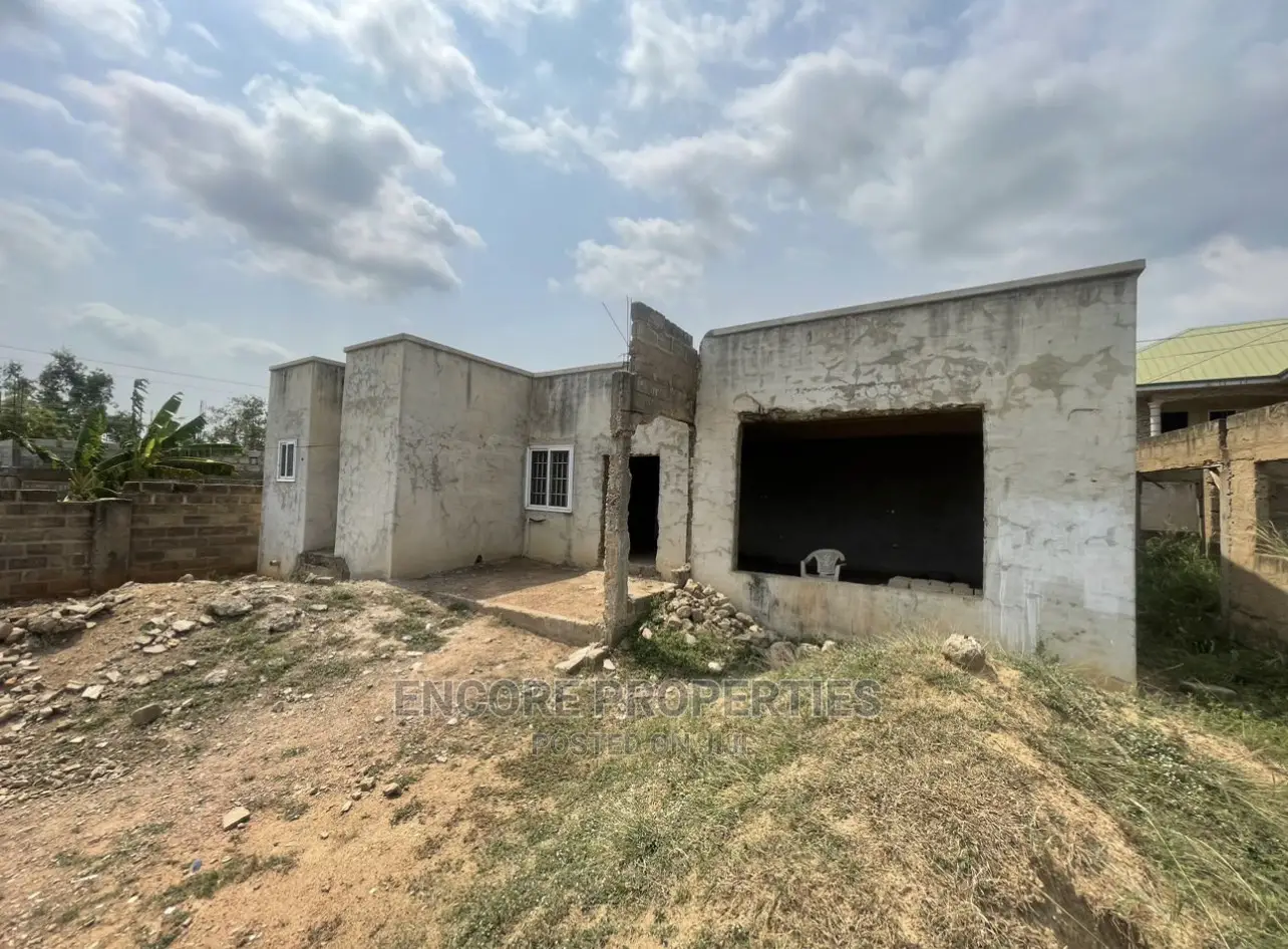 5bdrm House in Encore Properties, Oyibi for sale in Oyibi